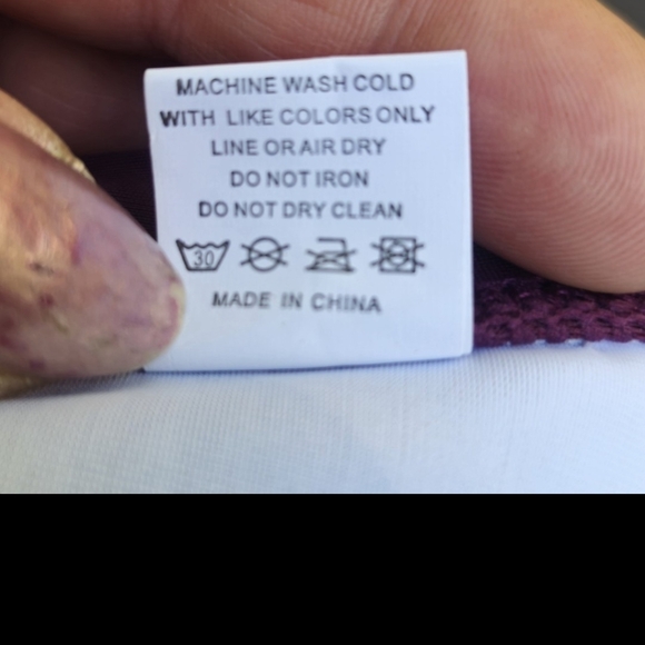 NWOT- Floral- Long Sleeved Rashgard- Bathing Suit Top with Built in Bra- Size XL - Picture 5 of 7